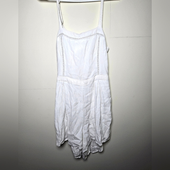 Hollister Pants - Women's Hollister Open Tie Back Romper, Size Medium